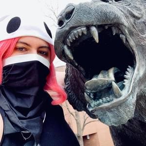 Meet your Posher, Christina